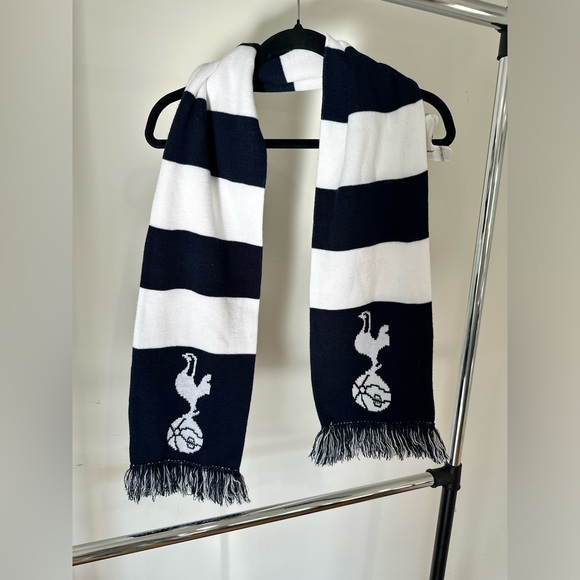 Tottenham Hotspur Accessories - Tottenham Hotspurs Bar Scarf - Official Merchandise